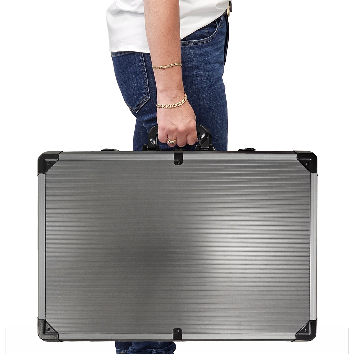 1,000-count The Vault Poker Chip Case